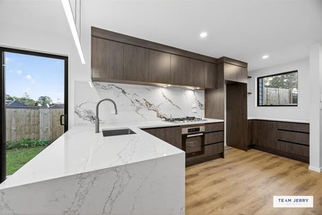 Photo of property in 25 Jandell Crescent, Bucklands Beach, Auckland, 2014