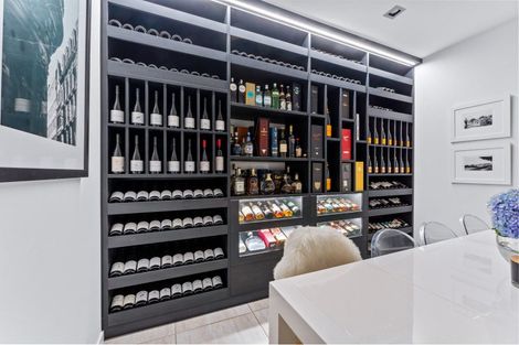 Photo of property in 87 Princes Street, Northcote Point, Auckland, 0627