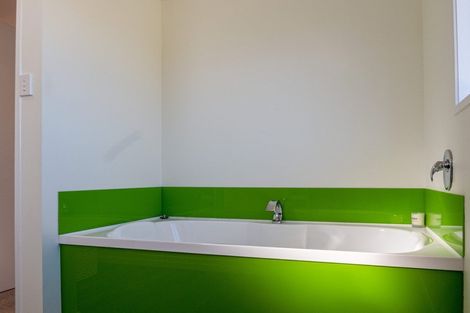 Photo of property in 12 Matipo Place, Edgecumbe, 3120