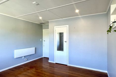 Photo of property in 15 Montreal Grove, Kingston, Wellington, 6021