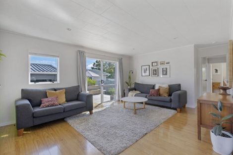 Photo of property in 42a Rautawhiri Road, Helensville, 0800