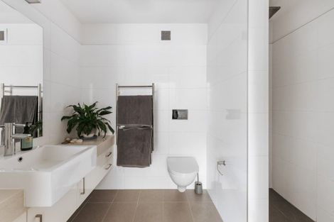 Photo of property in Vivaldi Apartments, 7/48 Marine Parade, Mount Maunganui, 3116