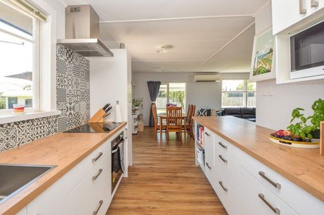 Photo of property in 10 Fairbrother Street, Carterton, 5713