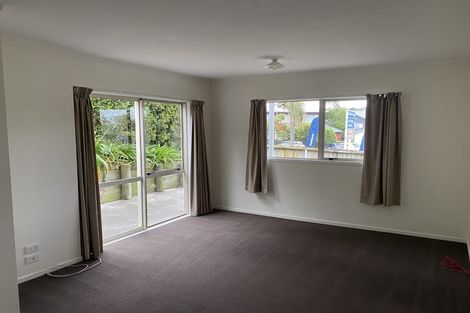 Photo of property in 932a Whangaparaoa Road, Manly, Whangaparaoa, 0930