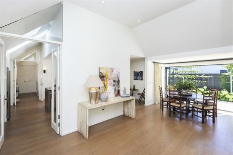 Photo of property in 15b Waiwetu Street, Fendalton, Christchurch, 8052