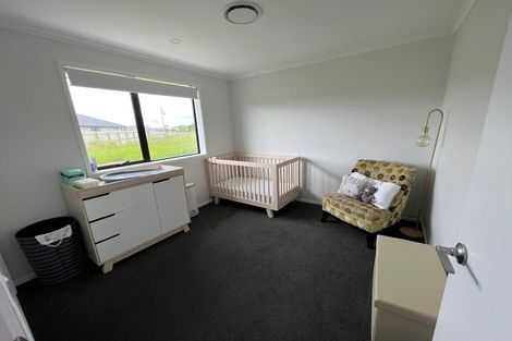 Photo of property in 32 County Drive, Hawera, 4610