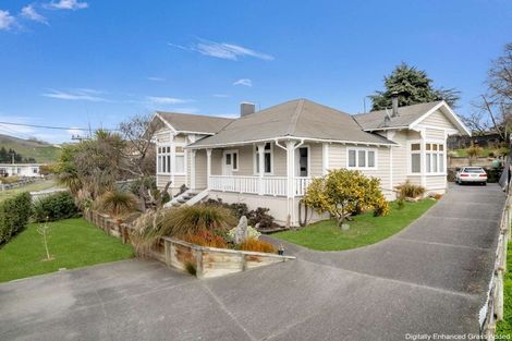 Photo of property in 2 Kaka Road, Taihape, 4720