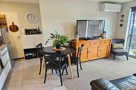 Photo of property in 4 Bellamont Street, Kumeu, 0810