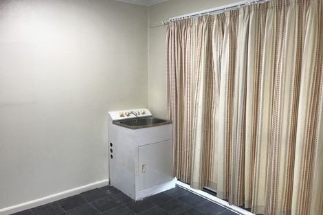 Photo of property in 16a Kerry Place, Papakura, 2110