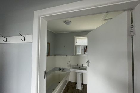 Photo of property in 15 Gray Avenue, Paraparaumu Beach, Paraparaumu, 5032