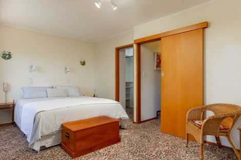 Photo of property in 32 Seaview Crescent, Picton, 7220