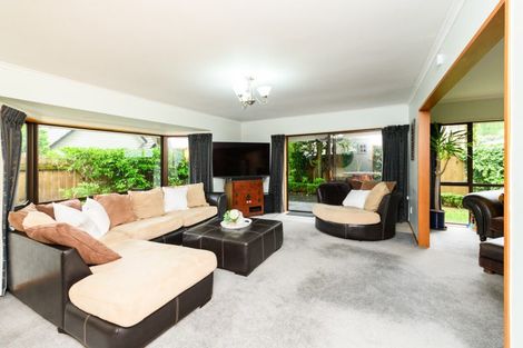 Photo of property in 35 Te Awe Awe Street, Hokowhitu, Palmerston North, 4410