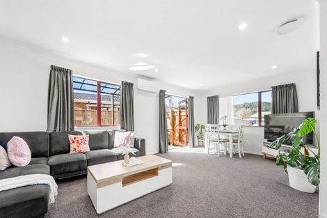 Photo of property in 19 Phar Lap Grove, Trentham, Upper Hutt, 5018