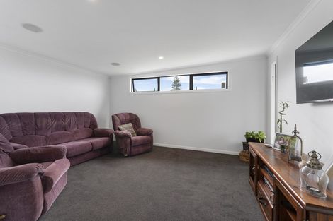 Photo of property in 14 Duncans Way, Otaki Beach, Otaki, 5512