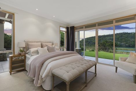 Photo of property in 109 Warman Road, Okura, Auckland, 0792