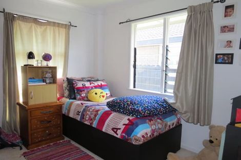 Photo of property in 111 Manuroa Road, Takanini, 2112