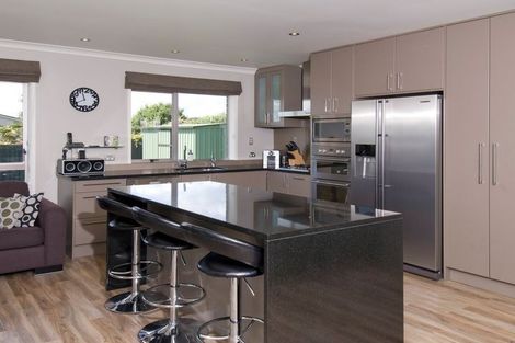 Photo of property in 101 Glenmore Road, Sunnyhills, Auckland, 2010