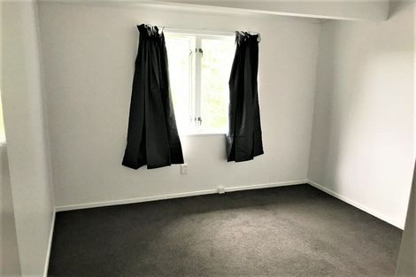 Photo of property in 3 Tacitus Place, Totara Vale, Auckland, 0629