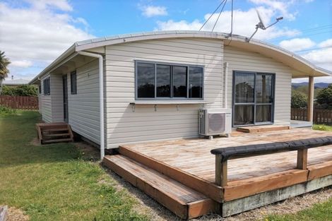 Photo of property in 20 Marsden Point Road, Ruakaka, 0116