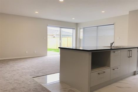 Photo of property in 9 Kapia Drive, Takanini, 2112