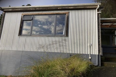 Photo of property in 38 Marine Parade, Macandrew Bay, Dunedin, 9014