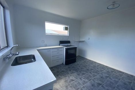 Photo of property in 65a Horokiwi Road West, Newlands, Wellington, 6037