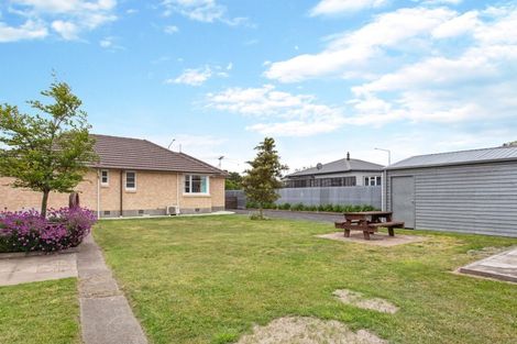 Photo of property in 280 Wainoni Road, Avondale, Christchurch, 8061
