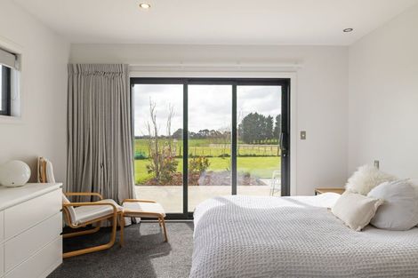 Photo of property in 26 Tula Lane, Kelvin Grove, Palmerston North, 4470