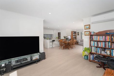 Photo of property in 37 Saint Andrews Drive, Pauanui, Hikuai, 3579