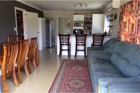 Photo of property in 245a Muriwai Valley Road, Muriwai, Waimauku, 0881