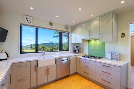 Photo of property in 102 Tokongawa Drive, Kaiteriteri, Motueka, 7197