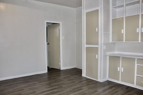 Photo of property in 28a Humphrey Kemp Avenue, Henderson, Auckland, 0612