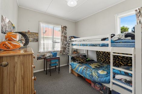 Photo of property in 11 Page Street, Stratford, 4332