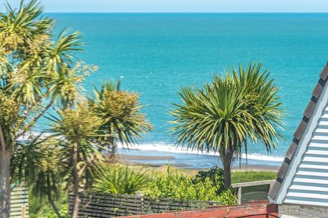 Photo of property in 4 Kapiti Terrace, Castlecliff, Whanganui, 4501