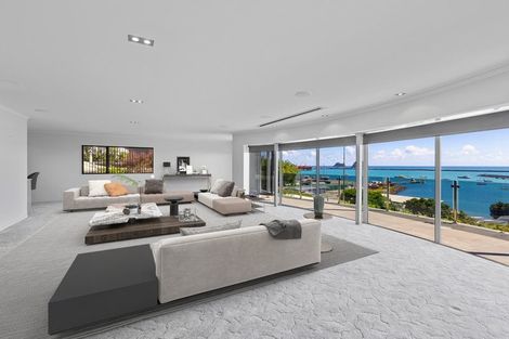 Photo of property in 18 Roy Terrace, Moturoa, New Plymouth, 4310