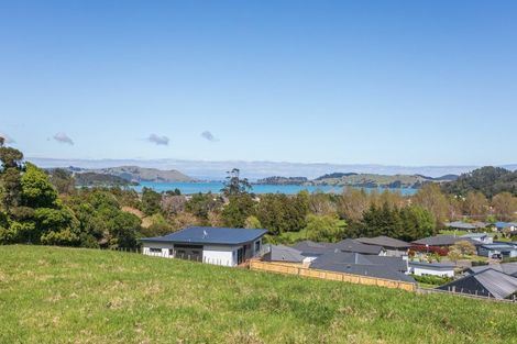 Photo of property in 1 Albert Street, Coromandel, 3506