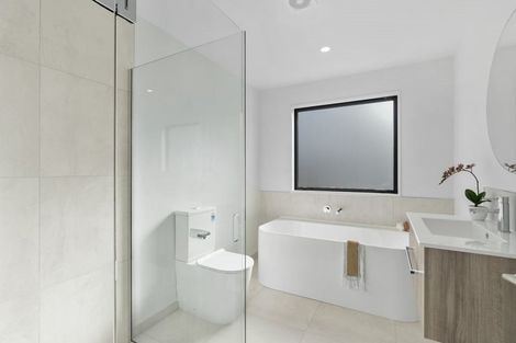 Photo of property in 26a Middlepark Road, Sockburn, Christchurch, 8042