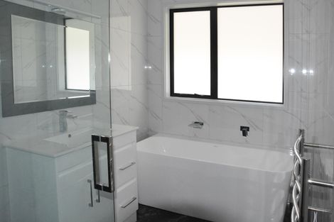 Photo of property in 3 Frederick Place, Whalers Gate, New Plymouth, 4310