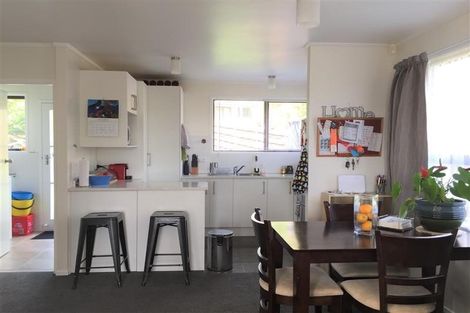 Photo of property in 20 Pahi Place, West Harbour, Auckland, 0618