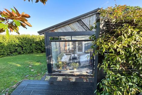 Photo of property in 6 Primrose Street, Raglan, 3225
