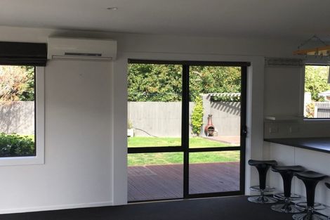 Photo of property in 10 Blossomdale Place, Bishopdale, Christchurch, 8053