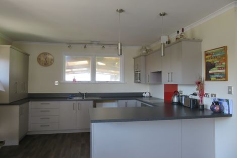 Photo of property in 22 Ewen Road, Temuka, 7920