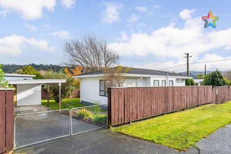 Photo of property in 12 Kennedy Grove, Stokes Valley, Lower Hutt, 5019