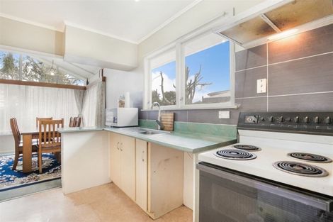 Photo of property in 12 Kohinoor Avenue, Mangere, Auckland, 2022