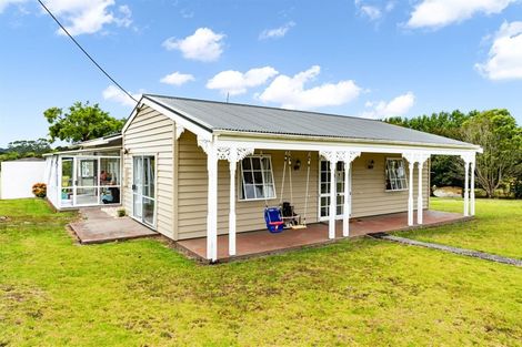 Photo of property in 77 Pataua Road North, Whareora, Whangarei, 0175