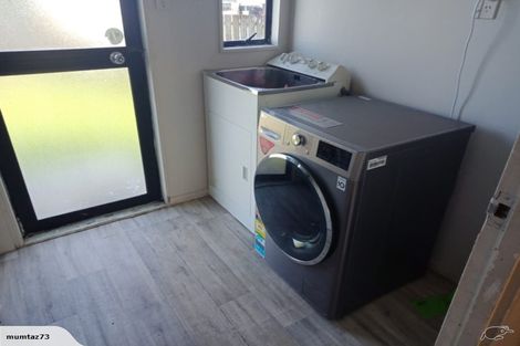 Photo of property in 5 Southview Place, Wattle Downs, Auckland, 2102