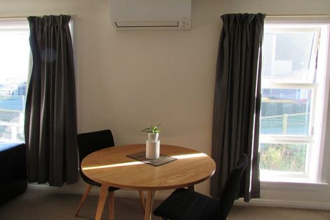 Photo of property in 2 Hawkhurst Road, Lyttelton, 8082