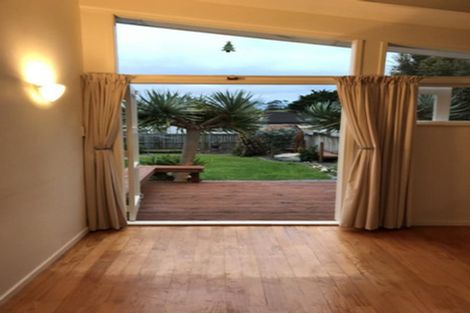 Photo of property in 47 Minaret Drive, Bucklands Beach, Auckland, 2014