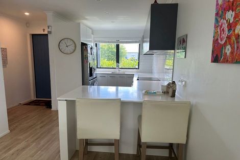 Photo of property in 59 William Wallbank Crescent, Swanson, Auckland, 0614