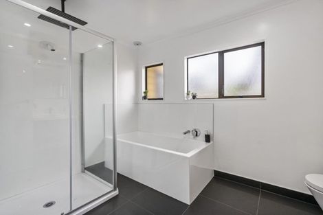 Photo of property in 3 Aztec Place, Conifer Grove, Takanini, 2112